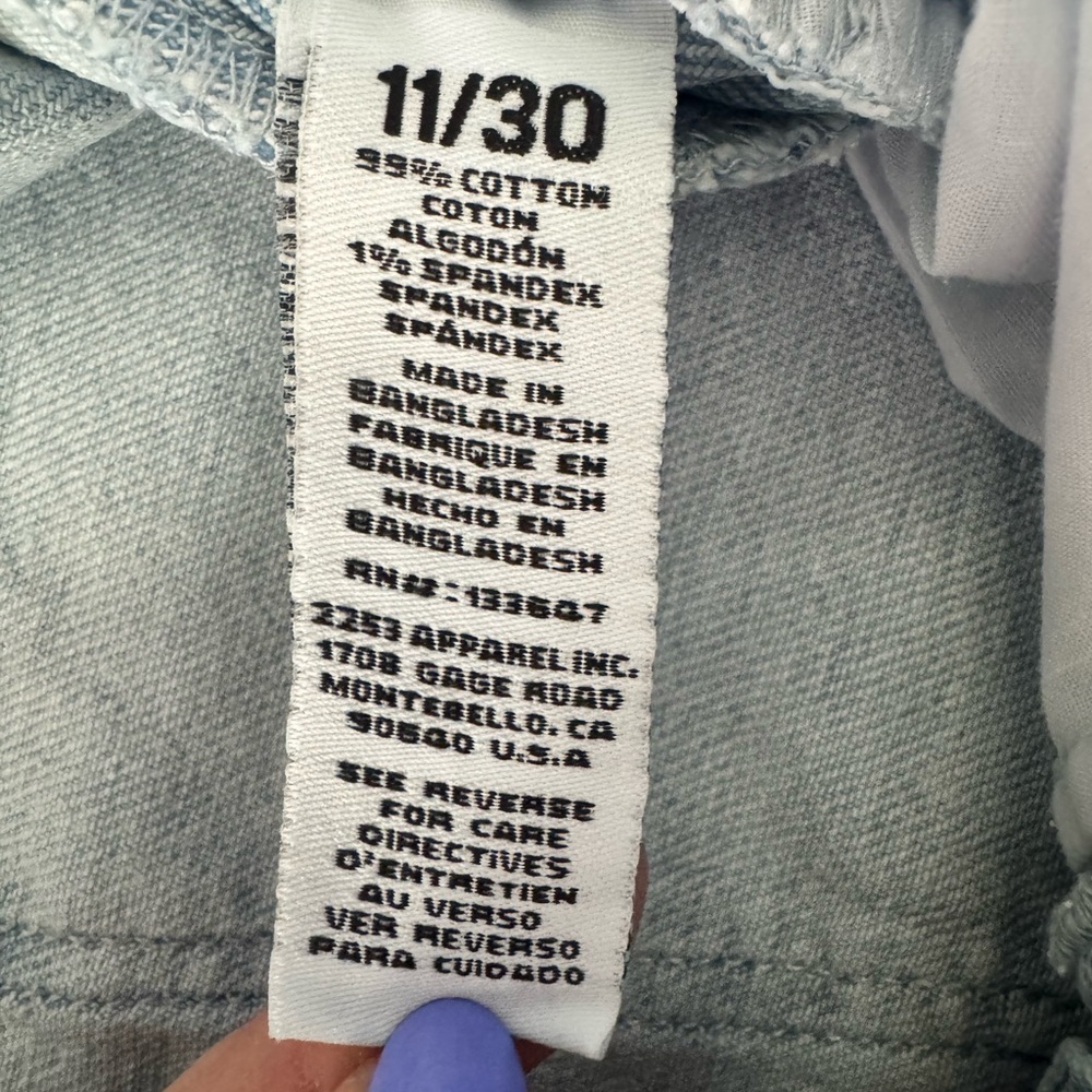 Celebrity Pink Y2K Barrel Leg Jeans Light Wash High Rise Balloon Mom Jeans 11/30 - Picture 7 of 8
